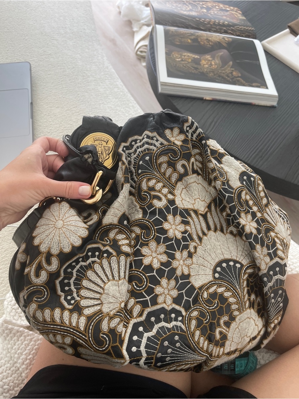 Gucci Hysteria Large Hobo Bag Black Leather Floral Embroidered Vintage $4500 - Picture 11 of 17